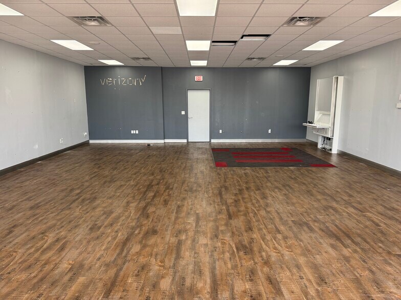 More Photos Of 3021-3055 W US Highway 36, Pendleton Unknown For Sale