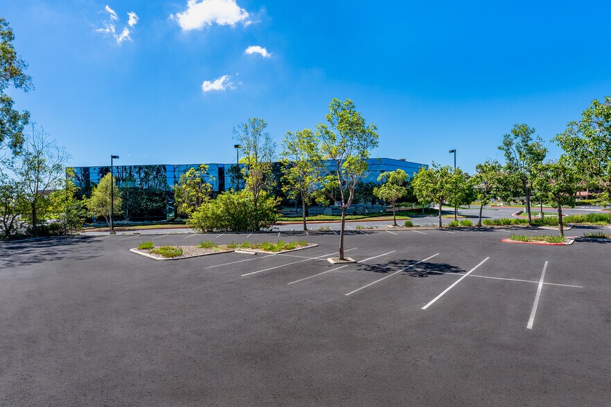More Photos Of 6265 Greenwich Dr, San Diego Office For Sale