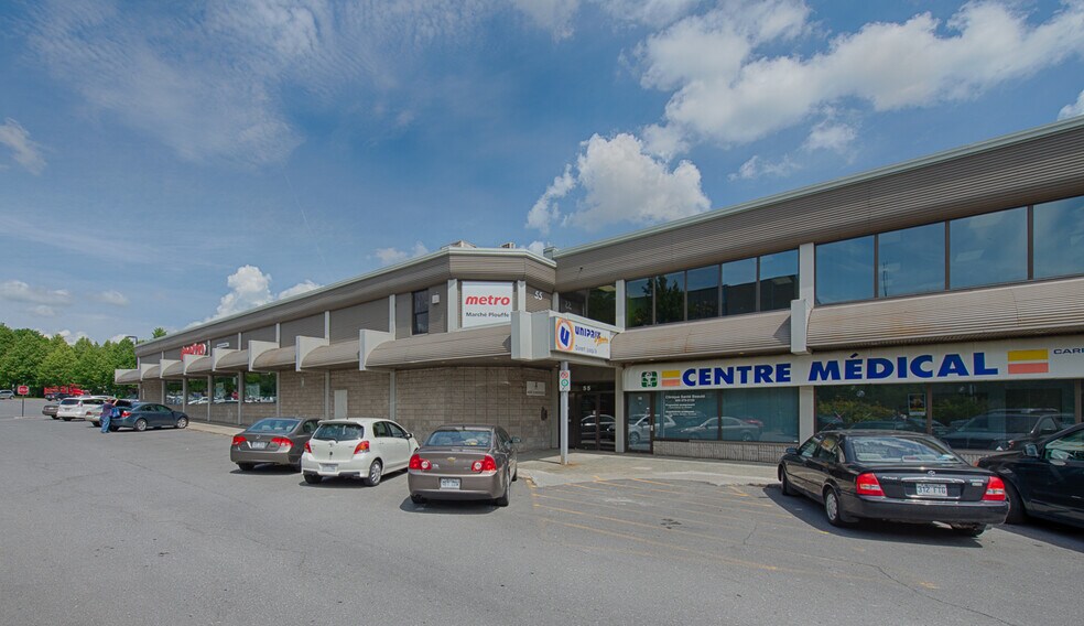 More Photos Of 35-55 Rue Principale, Granby General Retail For Lease