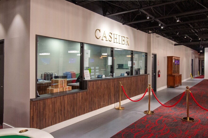 More Photos Of 2730 Fondren Rd, Houston Restaurant For Sale
