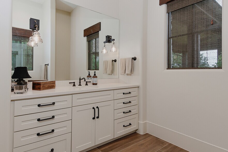 More Photos Of 40693 Center Hill Road, Hempstead Specialty For Sale