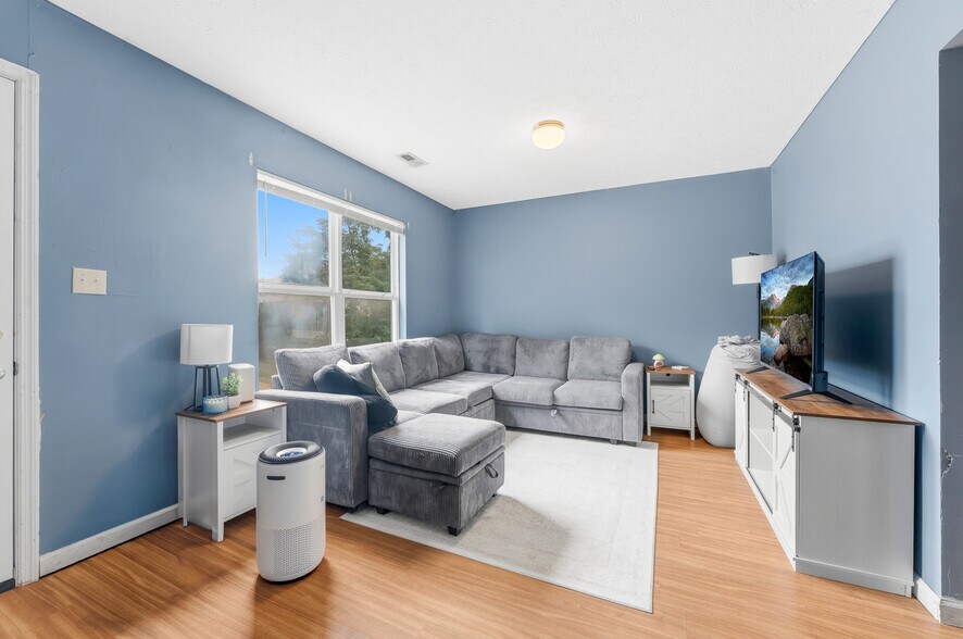 More Photos Of 409 McLane Avenue, Morgantown Apartments For Sale