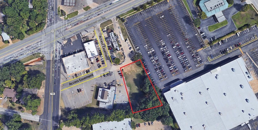 1821 E Southeast Loop 323  