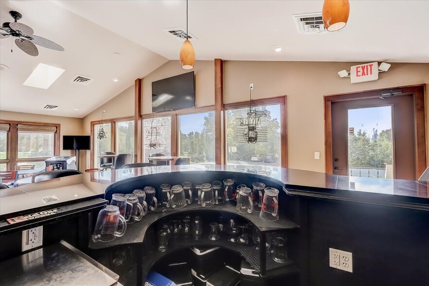 More Photos Of 800 S Main St, Lake Mills Golf Course Driving Range For Sale