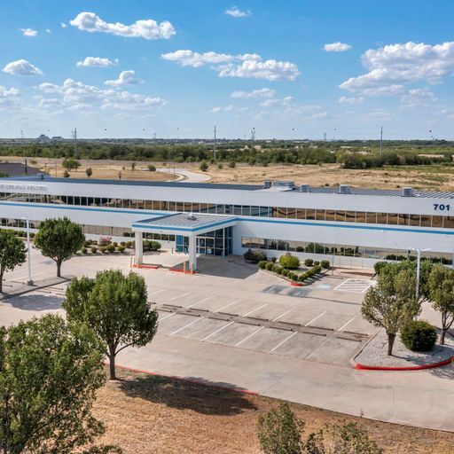 More Photos Of 701 E Rendon Crowley Rd, Burleson Office For Sale