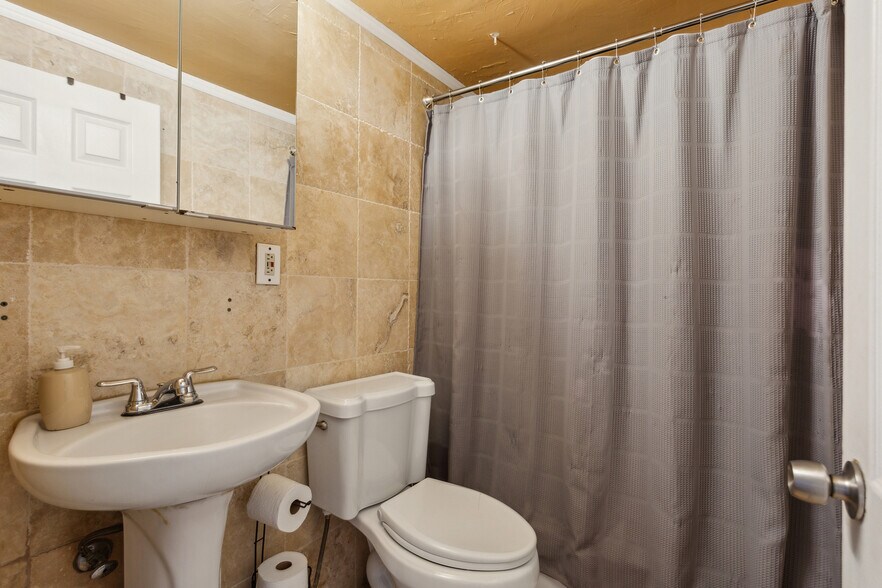 More Photos Of , Atlanta Multifamily For Sale