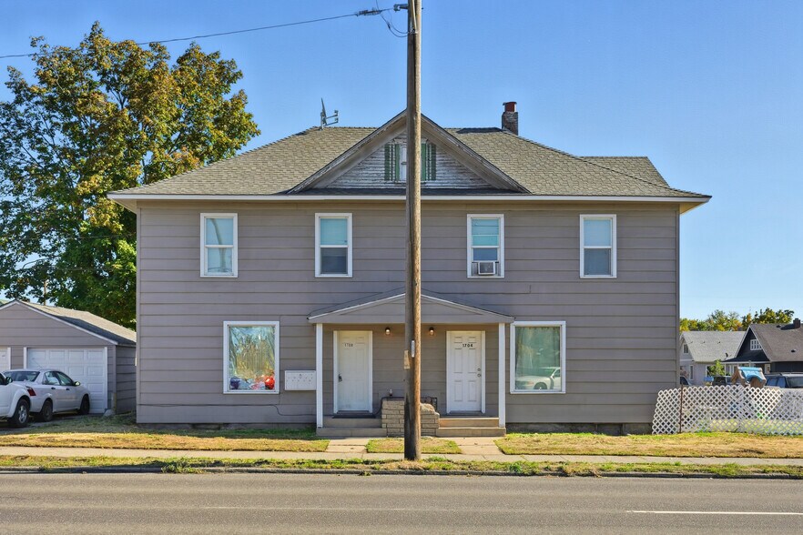 More Photos Of 1704-1712 N Ash St, Spokane Apartments For Sale