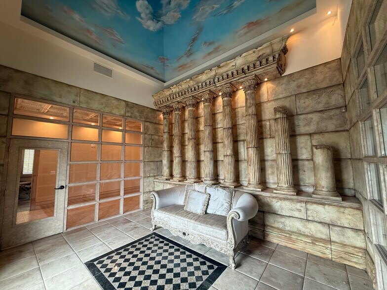 More Photos Of 5974 Silver Springs Dr, El Paso Office For Sale