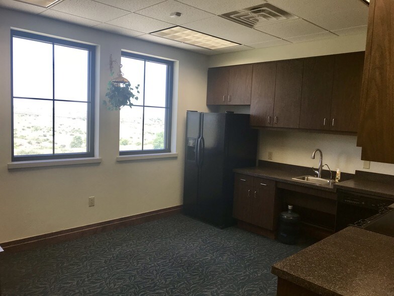 More Photos Of 6822 Plum Creek Dr, Amarillo Medical For Sale