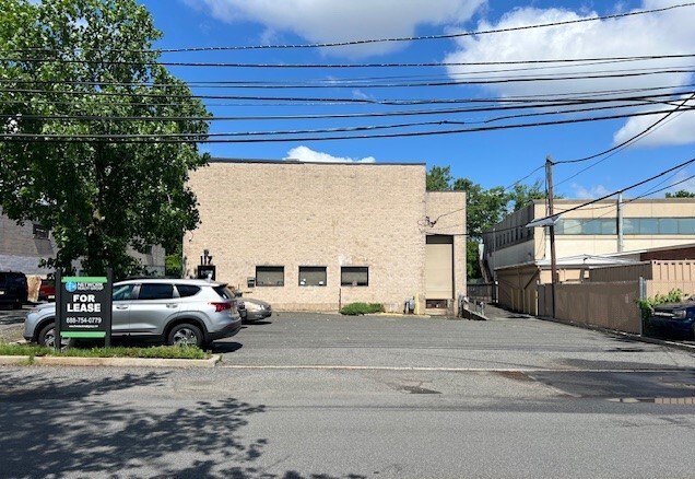 Primary Photo Of 117 Industrial Ave, Hasbrouck Heights Warehouse For Lease