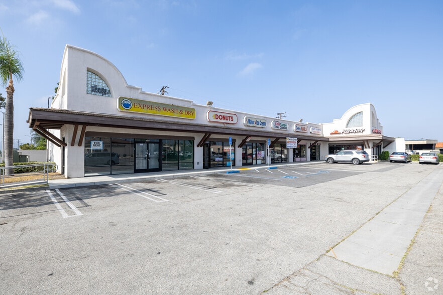Primary Photo Of 468-480 E San Bernardino Rd, Covina Freestanding For Lease
