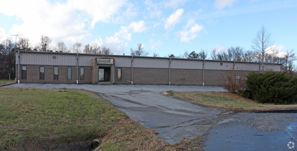 More Photos Of 505 Aztec Dr, High Point Warehouse For Sale