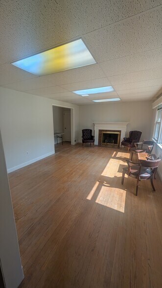 More Photos Of 9207 Old Georgetown Rd, Bethesda Office For Sale