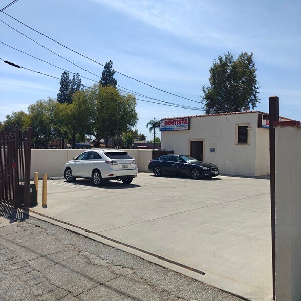 More Photos Of 326-328 N Maclay Ave, San Fernando Medical For Lease