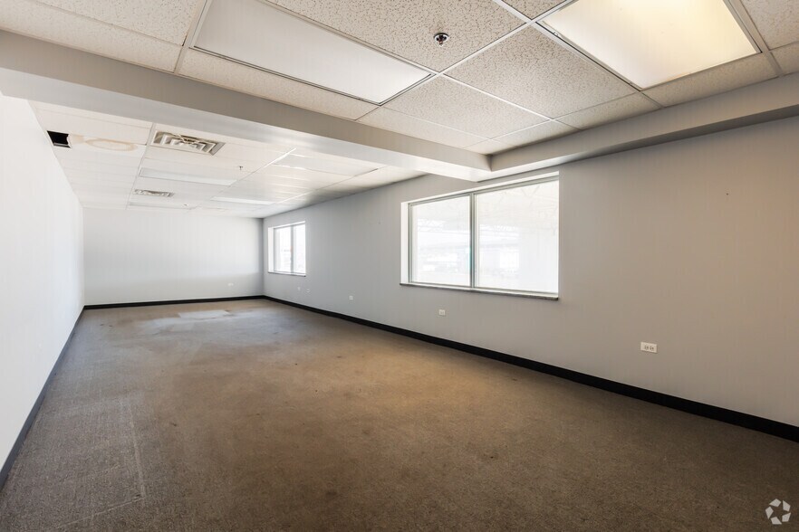 More Photos Of 4000 N Mannheim Rd, Franklin Park Auto Dealership For Sale