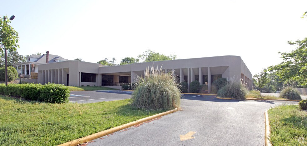 More Photos Of 3806 N Main St, Columbia Schools For Sale