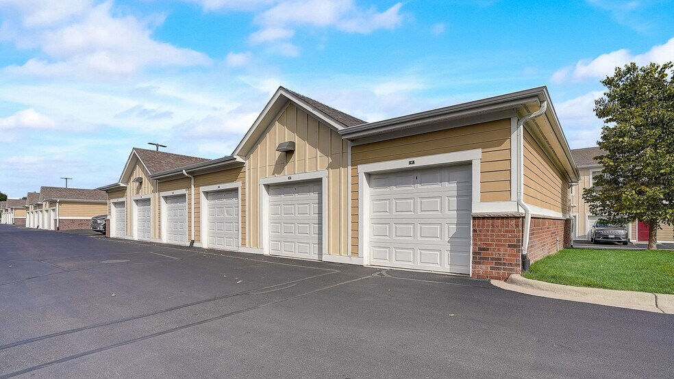 More Photos Of 14125 Louisiana Ave, Savage Apartments For Sale