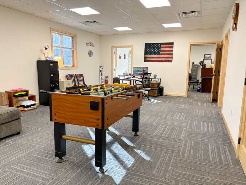 More Photos Of 31 Main Ave N, New York Mills Auto Dealership For Sale