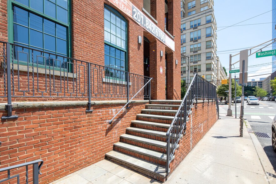 More Photos Of 333 Washington St, Jersey City Office For Sale