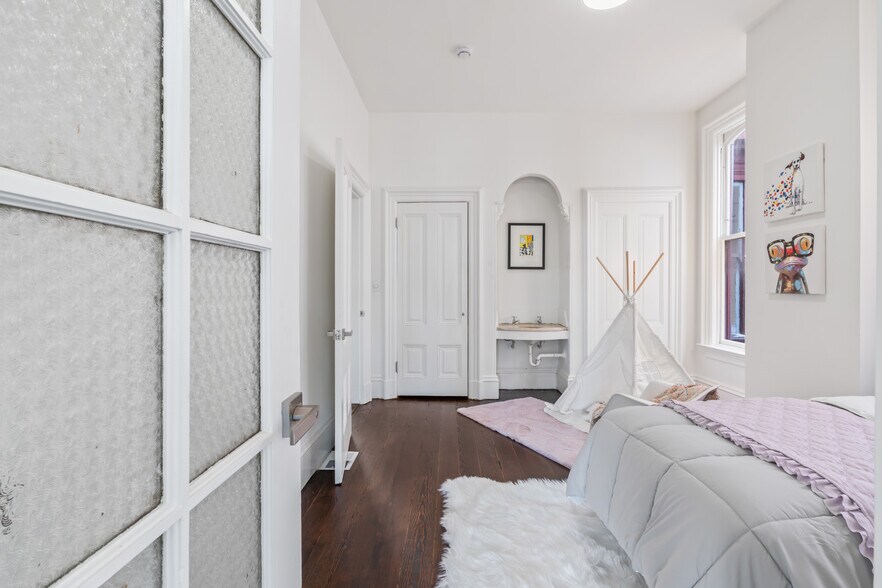 More Photos Of 2332-2334 California Street, San Francisco Apartments For Sale