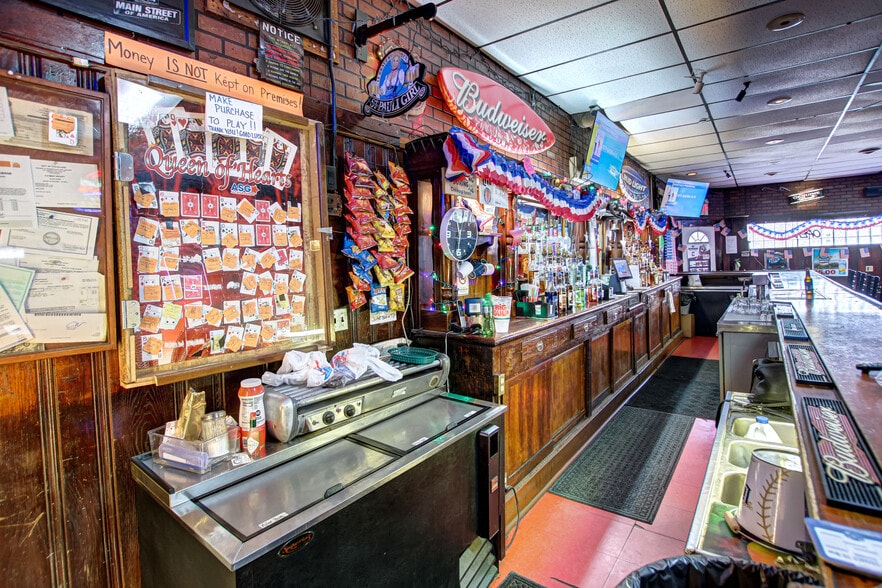 More Photos Of 6602 Harvard Ave, Cleveland General Retail For Sale