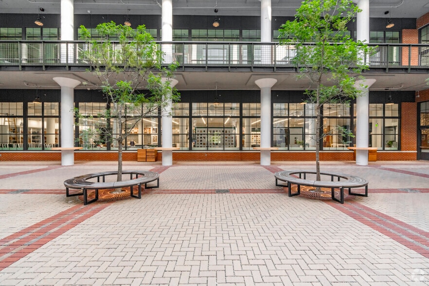 More Photos Of 220 W White St, Rock Hill Office For Lease