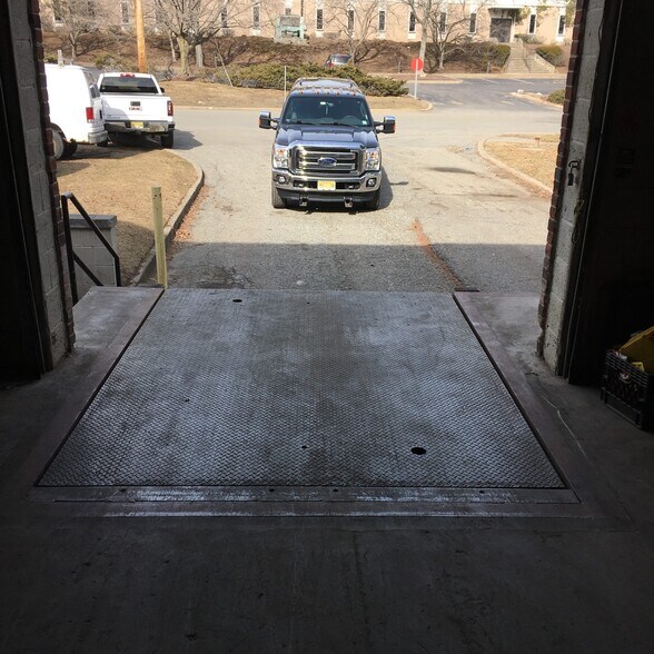 More Photos Of 501 Division St, Boonton Warehouse For Lease