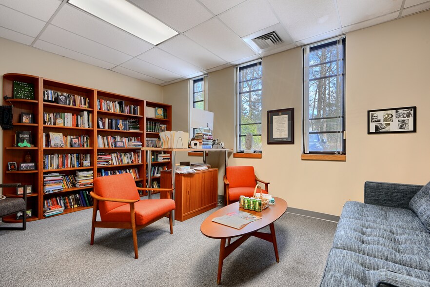 More Photos Of 541 Marshall Rd SW, Vienna Religious Facility For Sale