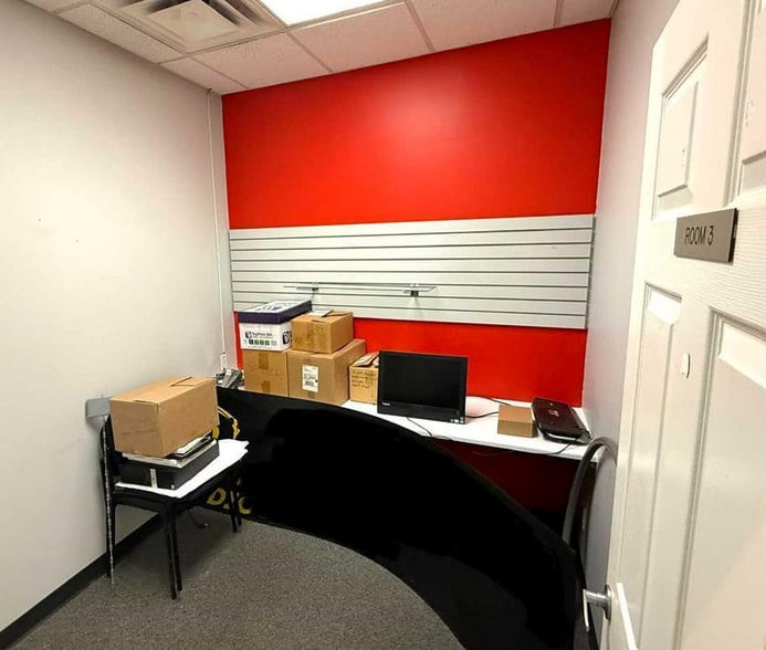 More Photos Of 5212 48 St, Red Deer Office For Sale