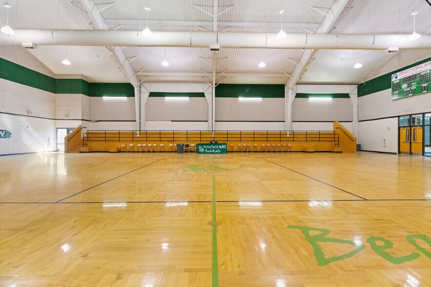 More Photos Of 214 N School St, Winfield Light Distribution For Sale