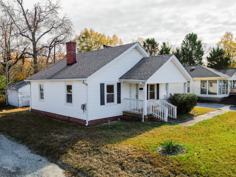 Primary Photo Of 112 N Mineral Springs Rd, Durham Storefront Retail Office For Sale