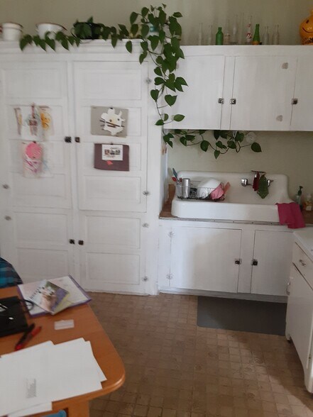 More Photos Of 6945 Weaversville Rd, Northampton Apartments For Sale