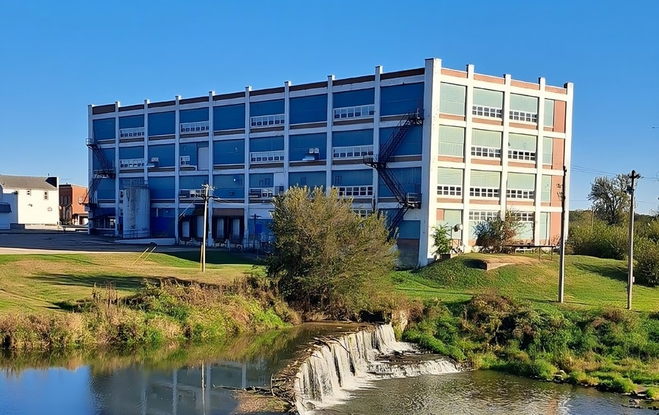 Primary Photo Of 101 N Washington St, Hanover Warehouse For Lease