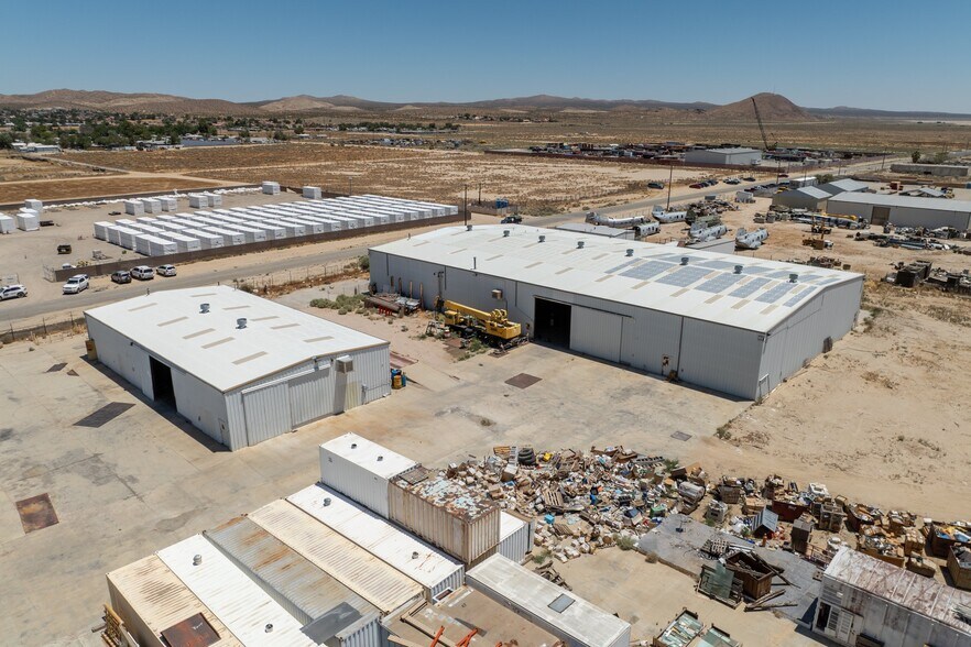 More Photos Of 1400 Orange St, Rosamond Warehouse For Lease