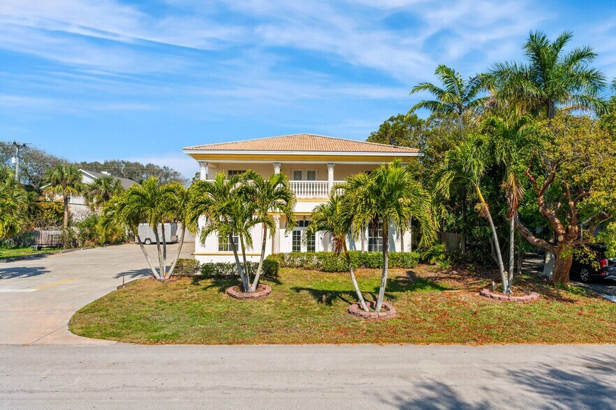 More Photos Of 334 Fourth Ave, Indialantic Office For Sale
