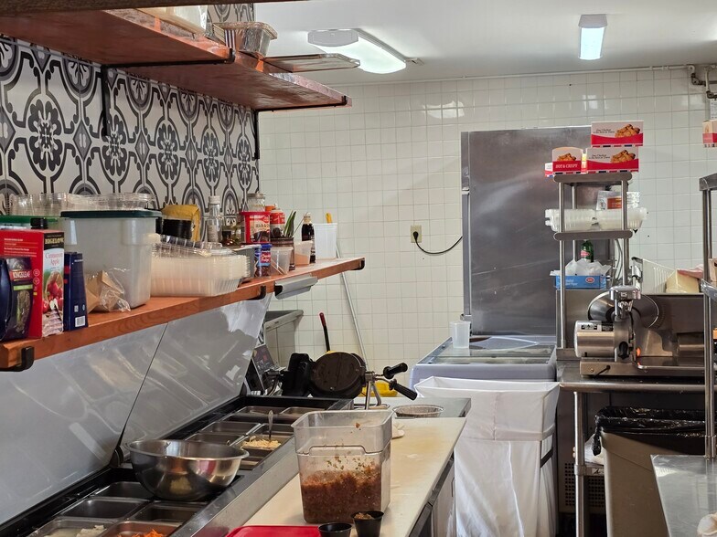 More Photos Of 224 Sparta Ave, Sparta Restaurant For Sale
