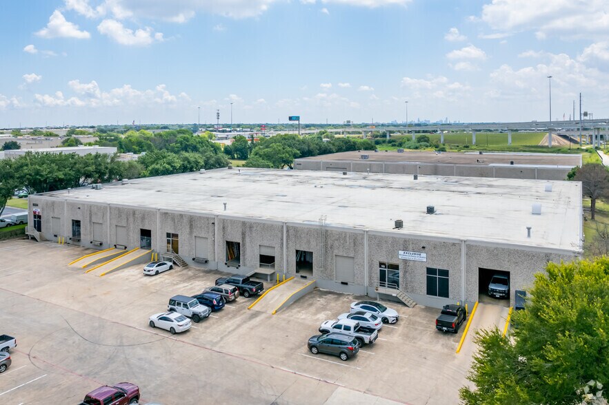 More Photos Of 9324 Neils Thompson Dr, Austin Warehouse For Lease