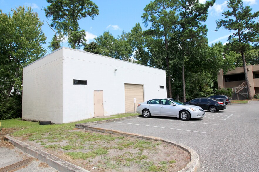 Primary Photo Of 4402 Emerson St, Jacksonville Warehouse For Lease