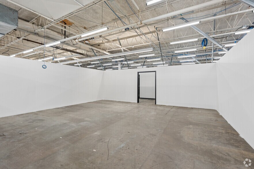 More Photos Of 1230 Macklind Ave, Saint Louis Warehouse For Lease