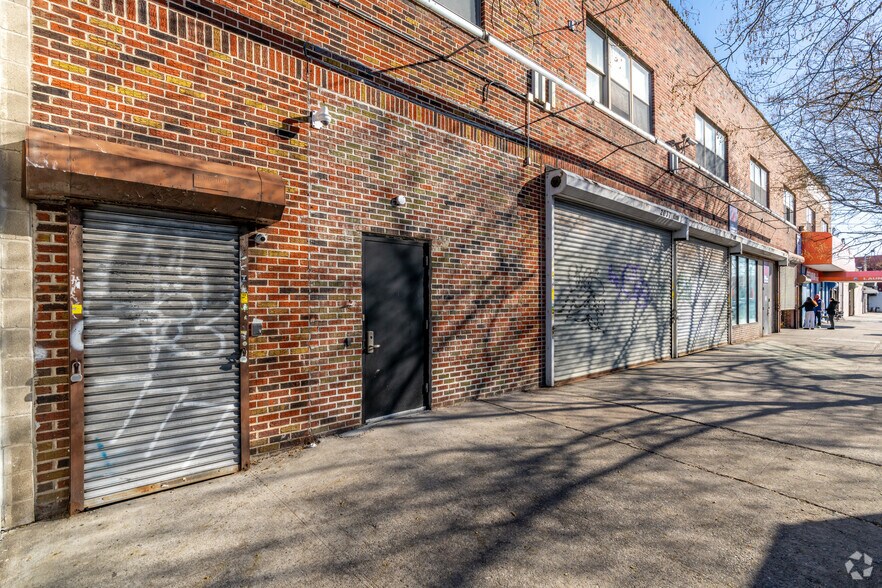 More Photos Of 2027-2055 Utica Ave, Brooklyn Storefront For Lease