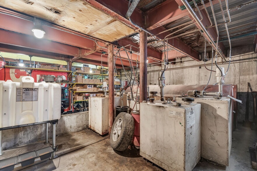 More Photos Of 3443 S Vance St, Lakewood Carwash For Sale