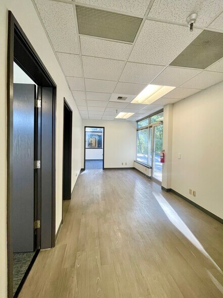 More Photos Of 17530 NE Union Hill Rd, Redmond Medical For Sale