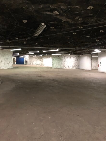 More Photos Of 3101-3150 Mercier St, Kansas City Warehouse For Lease