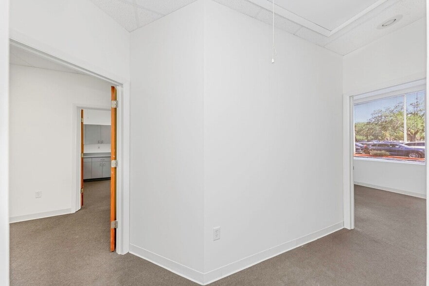 More Photos Of 14517 Bruce B Downs Blvd, Tampa Medical For Lease