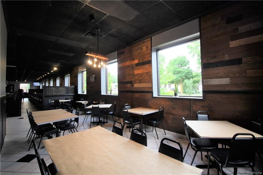 More Photos Of 107 S Main St, Almont Restaurant For Lease