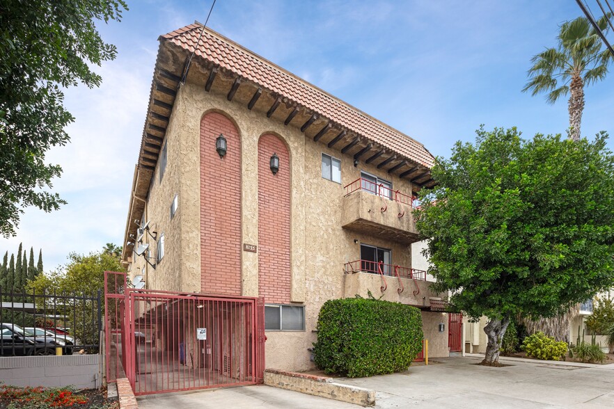 Primary Photo Of 8135 Reseda Blvd, Reseda Apartments For Sale