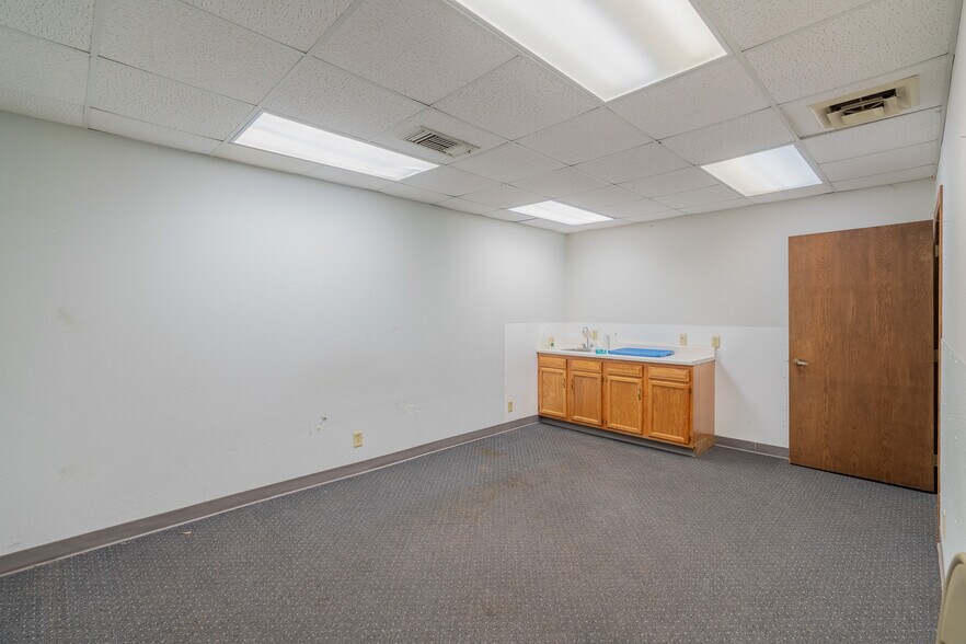 More Photos Of 411 S State St, Fairmont Light Distribution For Sale