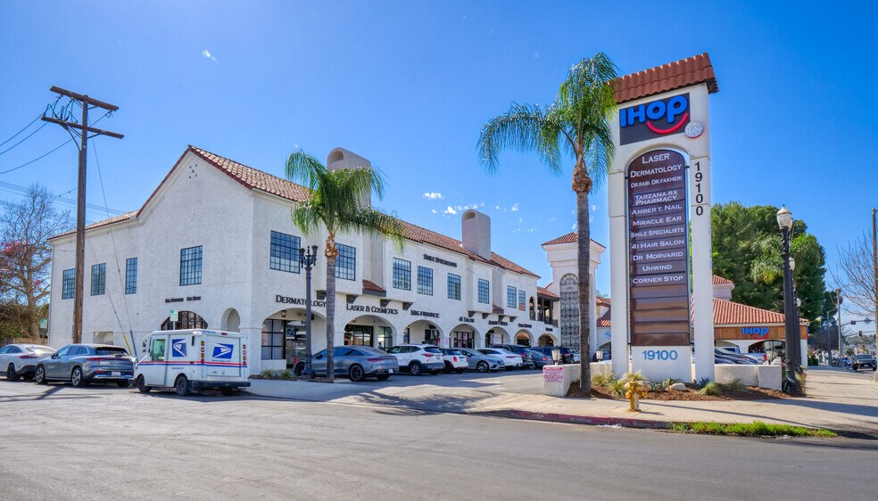 Primary Photo Of 19100 Ventura Blvd, Tarzana Storefront Retail Office For Lease