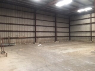 More Photos Of 5017 N Coolidge Dr, Tampa Warehouse For Lease
