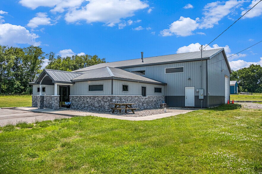 More Photos Of 9486 S Meridian Rd, Clarklake Light Manufacturing For Sale